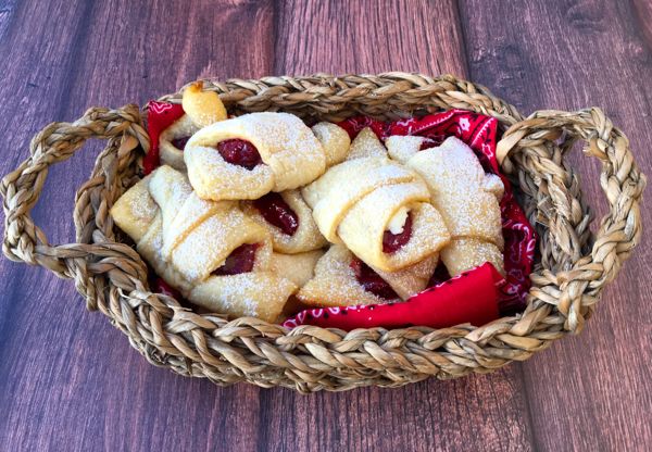 Strawberry Cheesecake Crescent Rolls