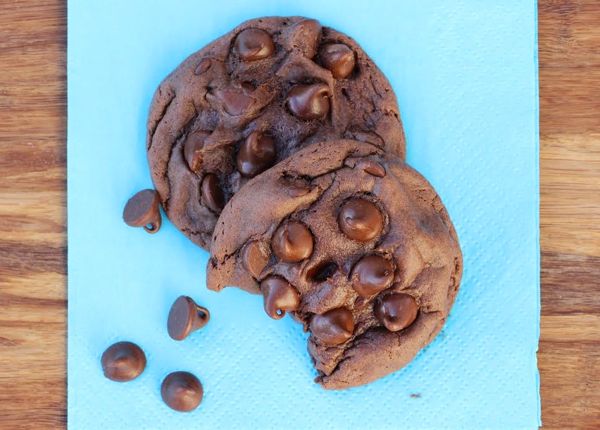 Chocolate Crinkle Cookies Using Cake Mix