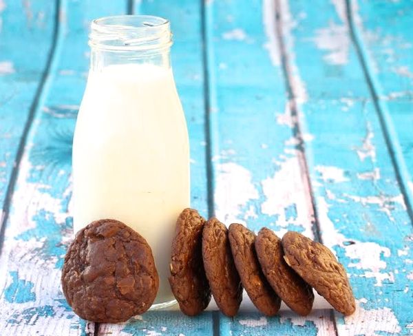 Chocolate Crinkle Cookies Using Cake Mix