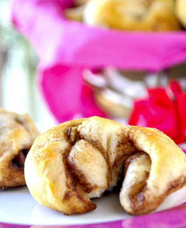 Easy Cinnamon Rolls From Canned Biscuits