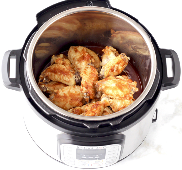 https://diythrill.com/wp-content/uploads/2018/10/Instant-Pot-Chicken-Wings-with-Barbecue-Sauce.jpg