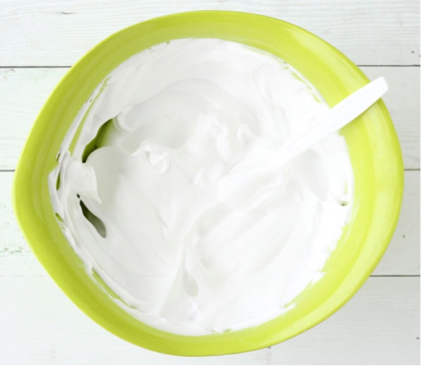 How to Make Fluffy Slime With Shaving Cream