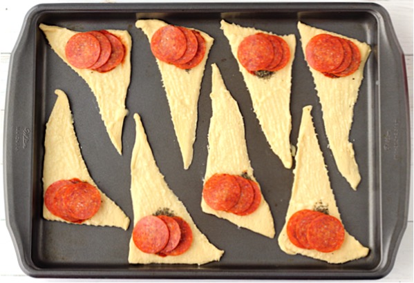 Pepperoni Pizza Crescent Rolls